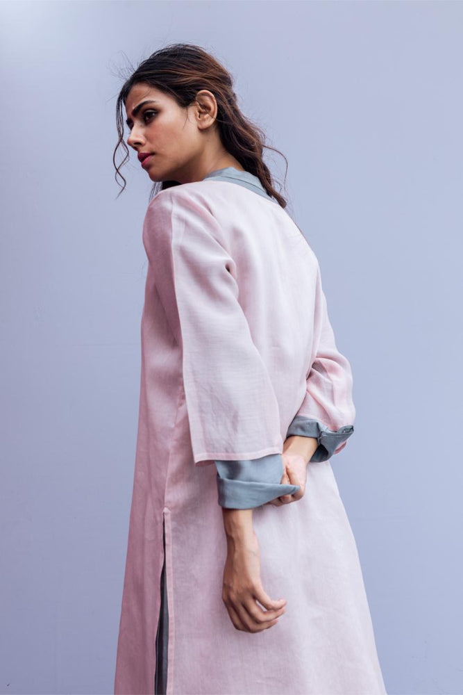 
                  
                    DAHLIA KURTA pink grey
                  
                