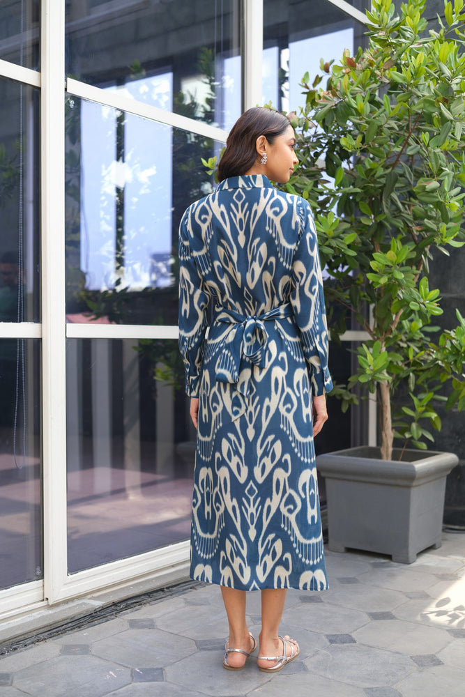 
                  
                    MUSLIN TIE DRESS indigo
                  
                