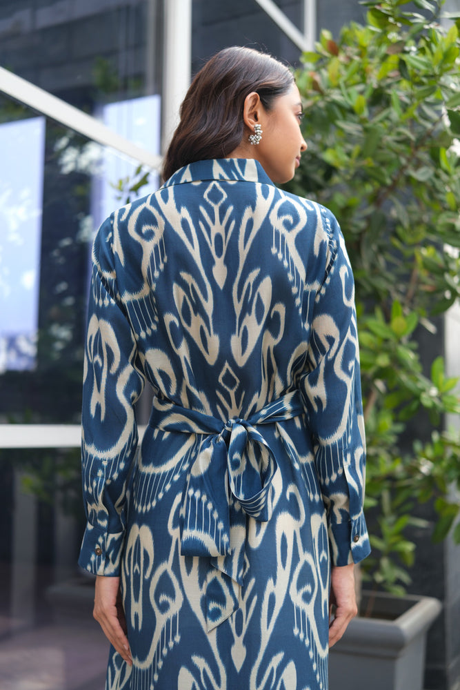 
                  
                    MUSLIN TIE DRESS indigo
                  
                