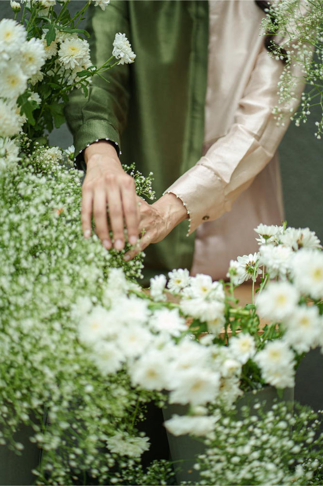 
                  
                    JASMINE SHIRT & PANT olive cream beige
                  
                