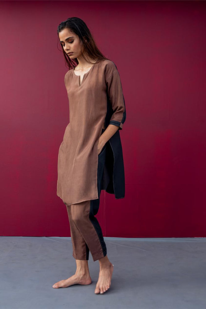 
                  
                    JUDE KURTA & PANT black cappuccino
                  
                