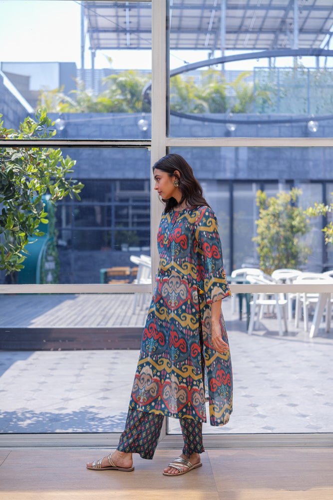 
                  
                    IKAT KURTA & PANT multi blue
                  
                