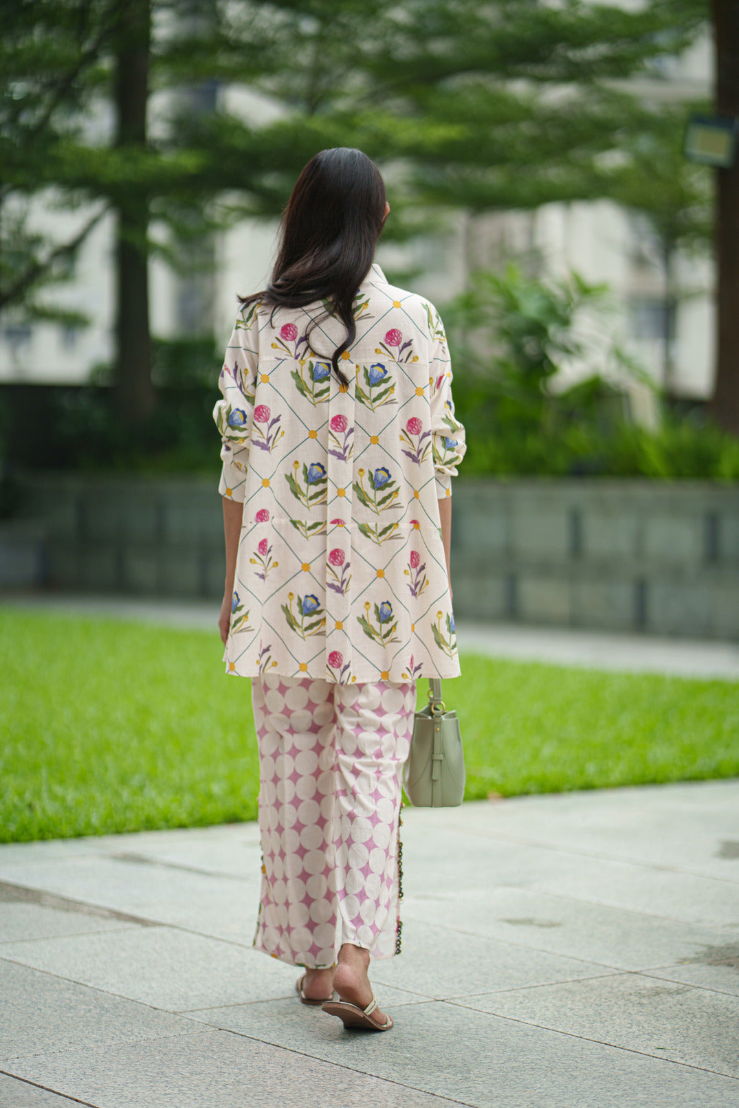OS SHIRT & PANT cream geo sparkle