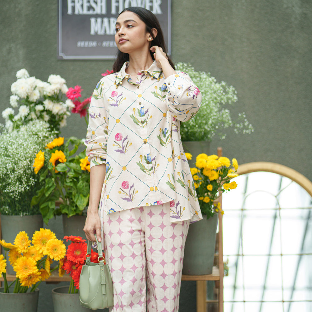 
                  
                    OS SHIRT & PANT cream geo sparkle
                  
                