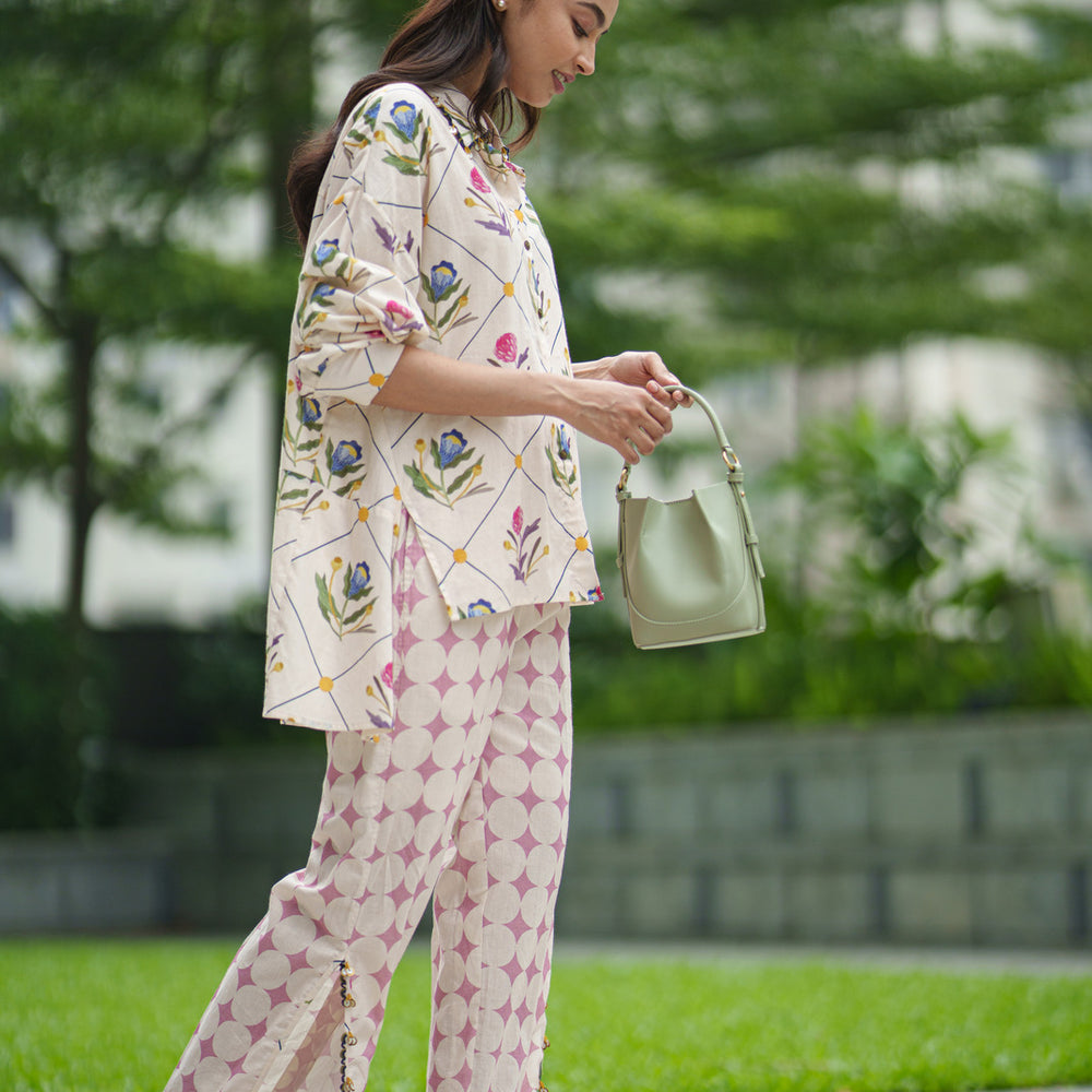 
                  
                    OS SHIRT & PANT cream geo sparkle
                  
                