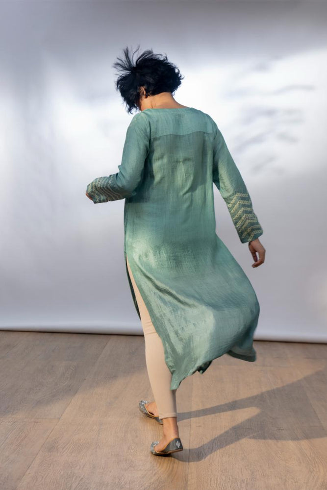 
                  
                    ROBYN KURTA jade
                  
                