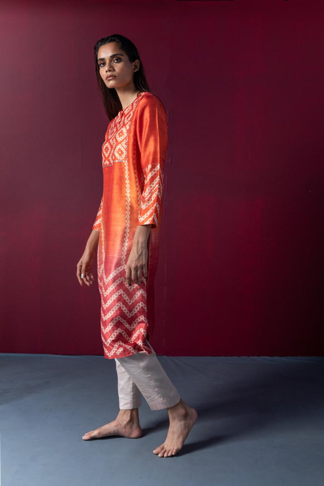 
                  
                    ROBYN KURTA orange red
                  
                