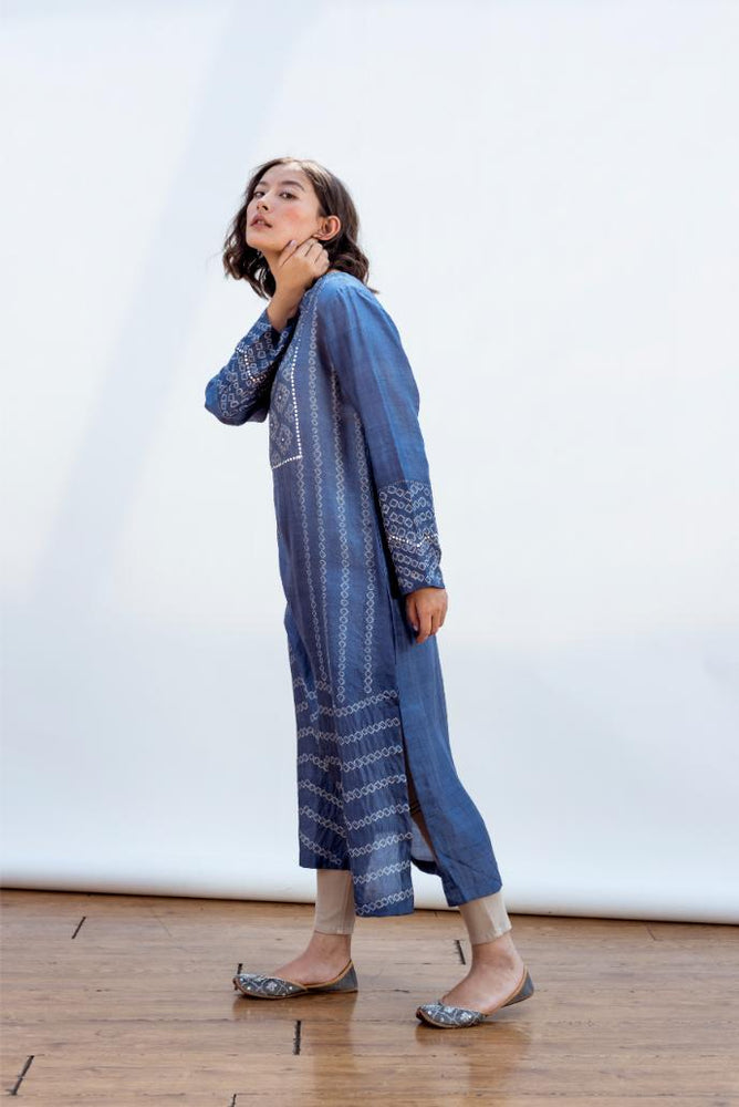 
                  
                    ROBYN KURTA sapphire
                  
                