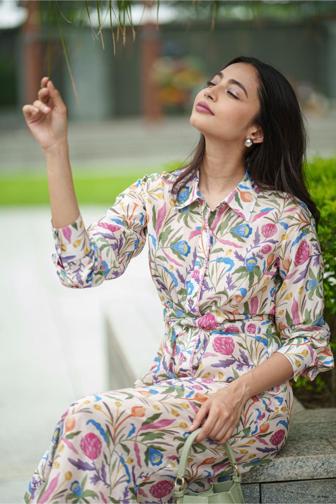 
                  
                    MUSLIN TIE DRESS cream jaal
                  
                