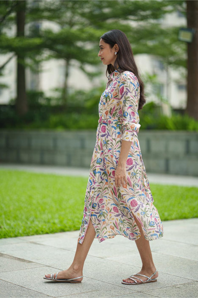 
                  
                    MUSLIN TIE DRESS cream jaal
                  
                