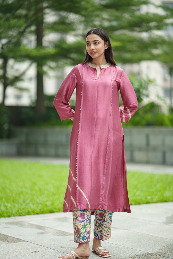 
                  
                    ANASTASIA TIE DYE KURTA SET pink cream jaal
                  
                
