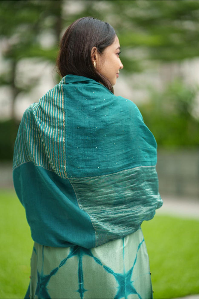 
                  
                    4 PANEL TISSUE DUPATTA emerald
                  
                