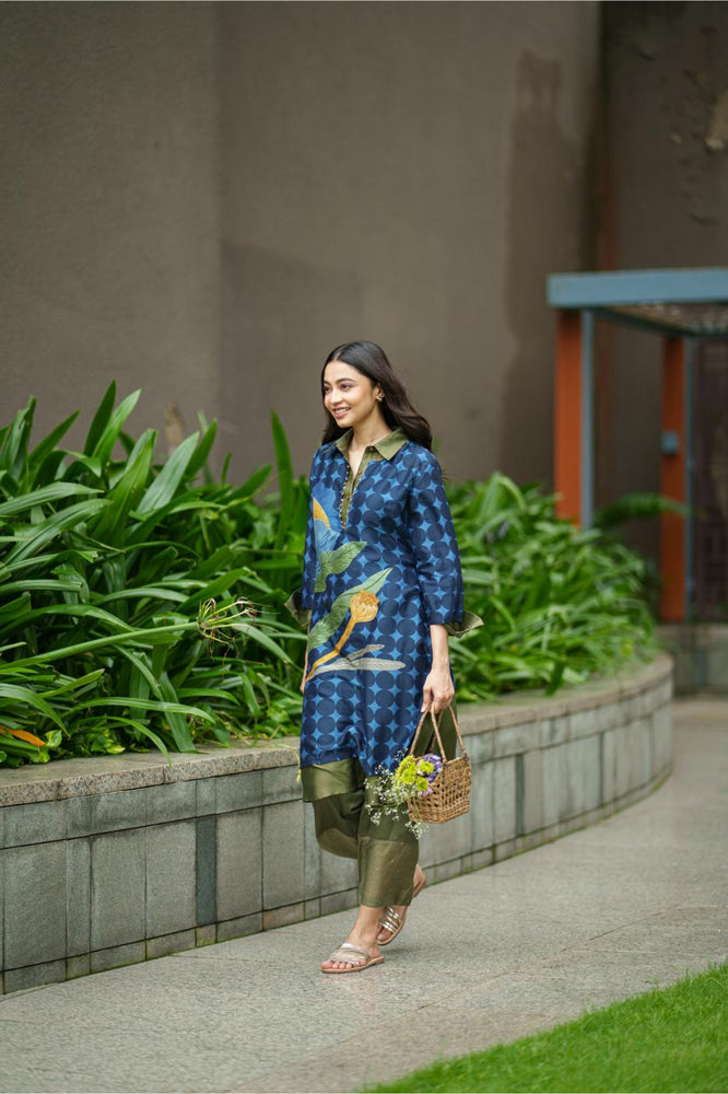 
                  
                    DAHLIA 2 LAYER KURTA placement blue olive
                  
                