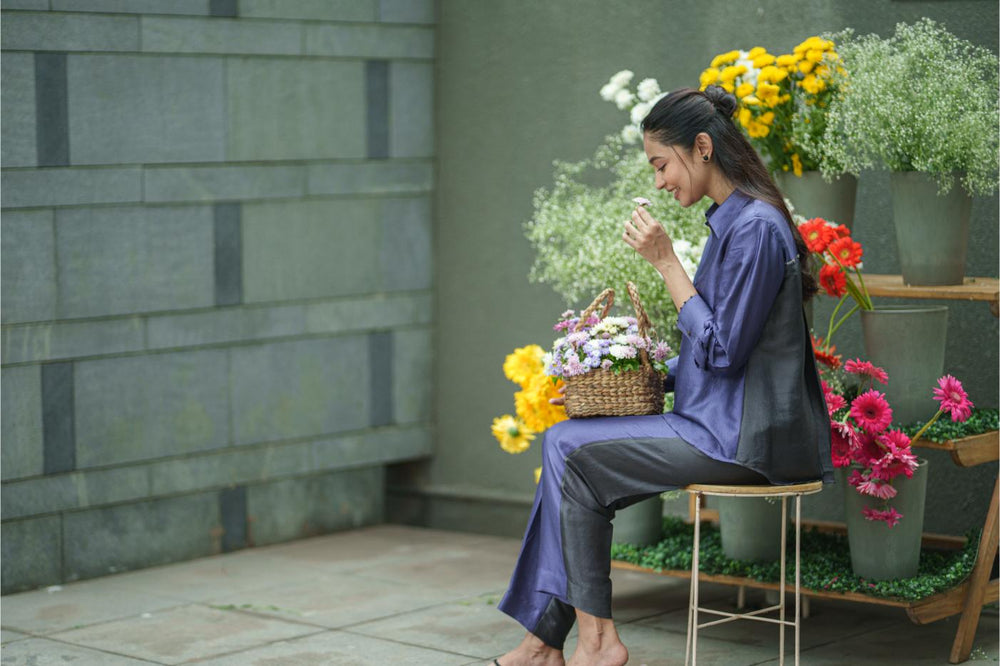 
                  
                    JASMINE SHIRT & PANT purple black
                  
                
