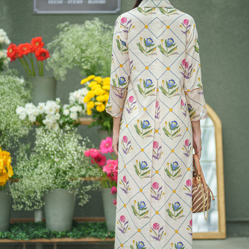
                  
                    MOGRA DRESS cream geo
                  
                