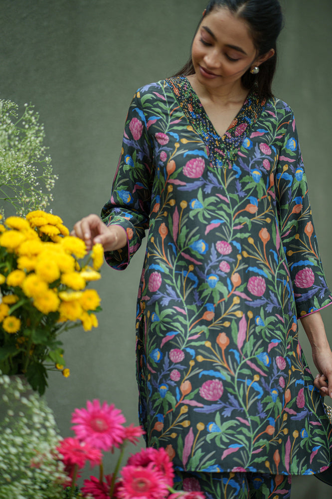 
                  
                    ROSE KURTA & PANT black jaal
                  
                