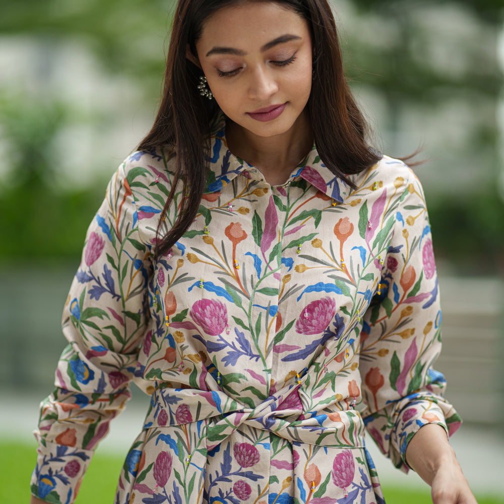 
                  
                    SILK TIE DRESS cream jaal
                  
                