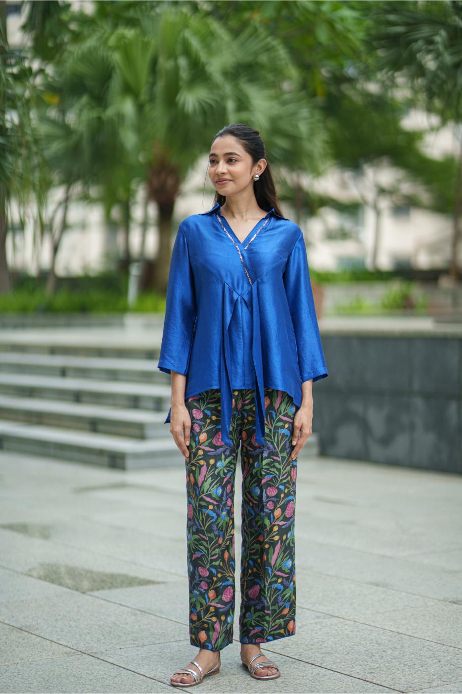SILK TIE TOP electric blue